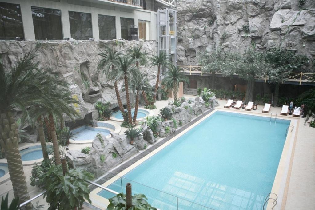 The Hot Spring Hotel of The Hot Club Peking  Buitenkant foto