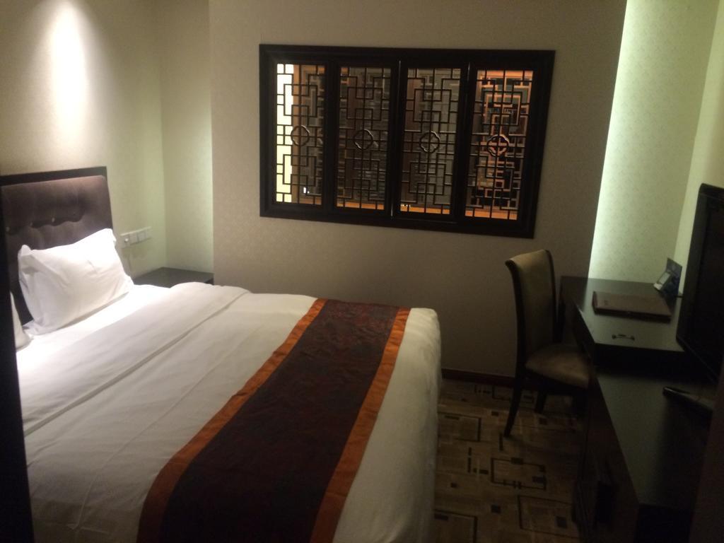 The Hot Spring Hotel of The Hot Club Peking  Buitenkant foto