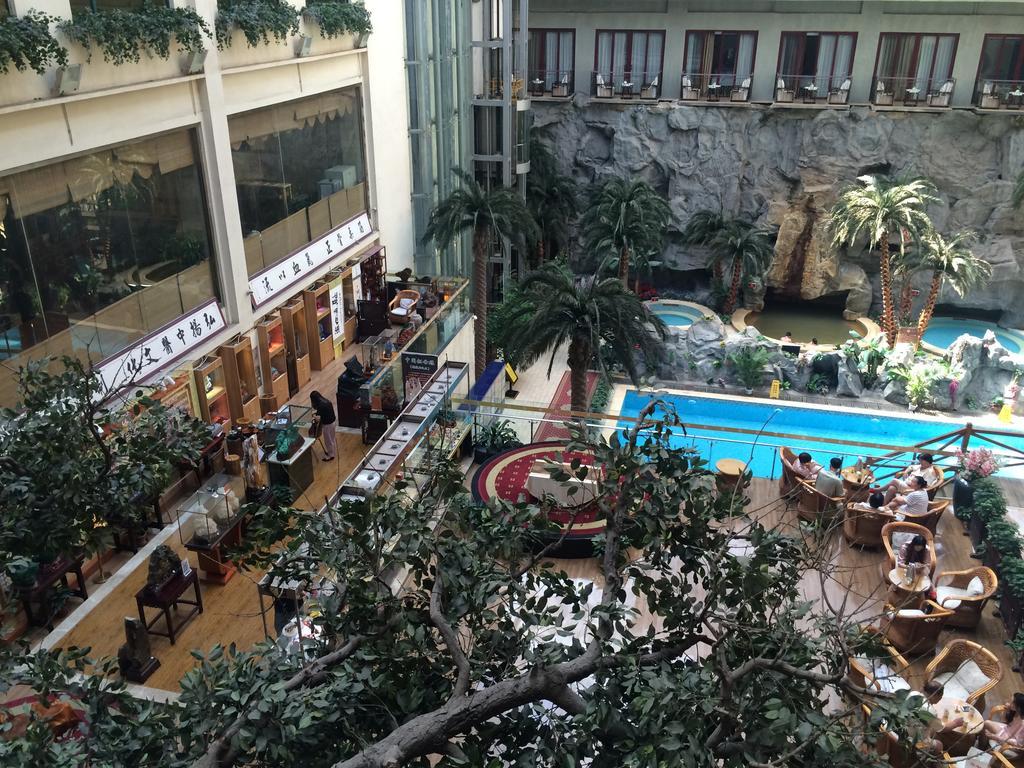 The Hot Spring Hotel of The Hot Club Peking  Buitenkant foto