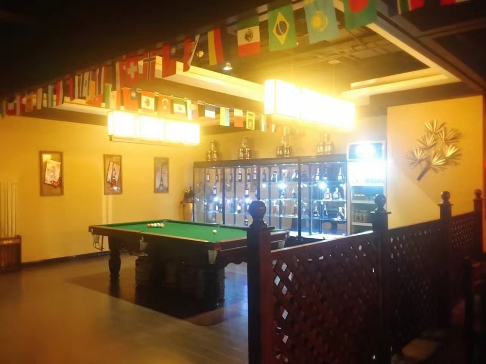 The Hot Spring Hotel of The Hot Club Peking  Buitenkant foto